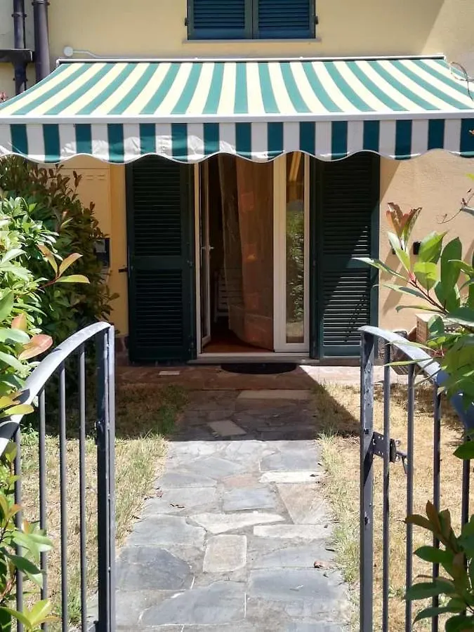 Holiday home Borgo Cadelazzino Villa Anzo Italy