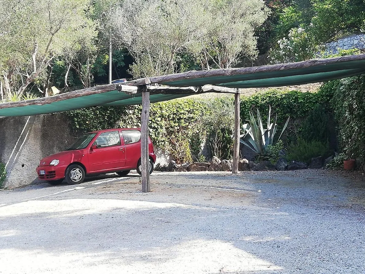Borgo Cadelazzino Villa Anzo Italy